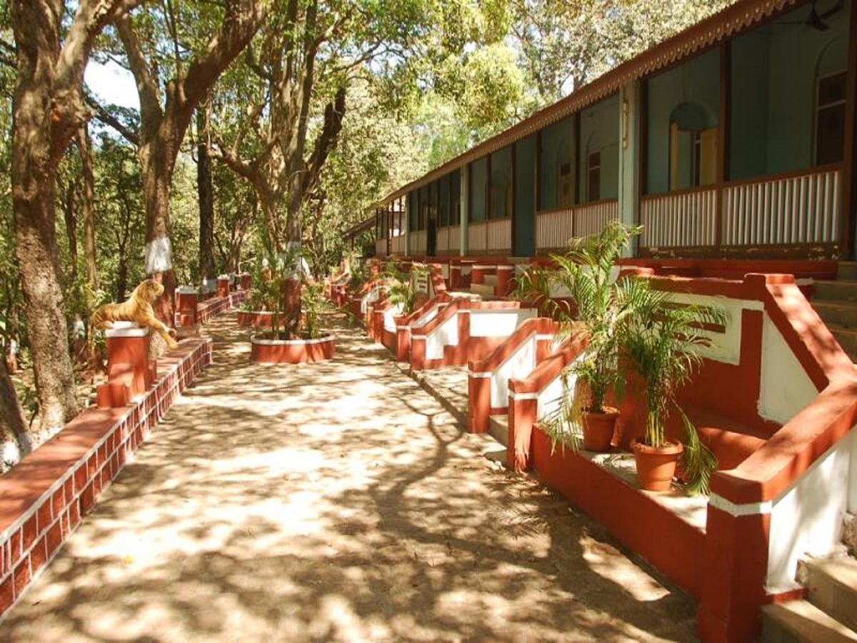 Cecil Hotel Matheran Dış mekan fotoğraf