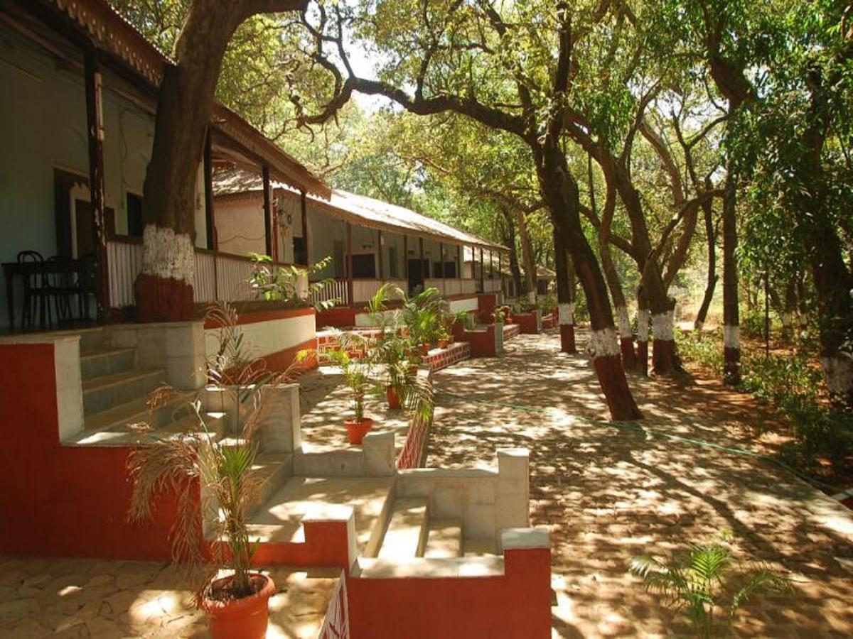Cecil Hotel Matheran Dış mekan fotoğraf