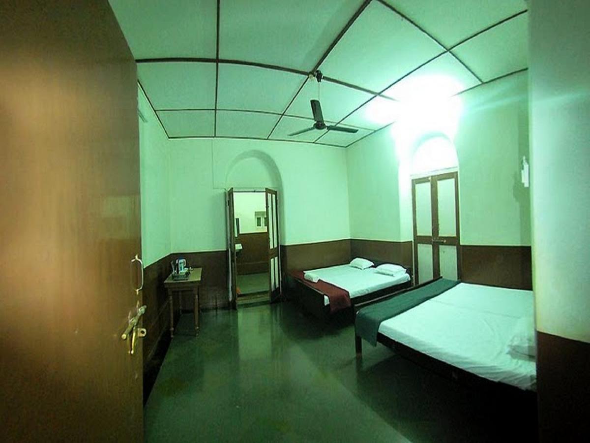 Cecil Hotel Matheran Dış mekan fotoğraf